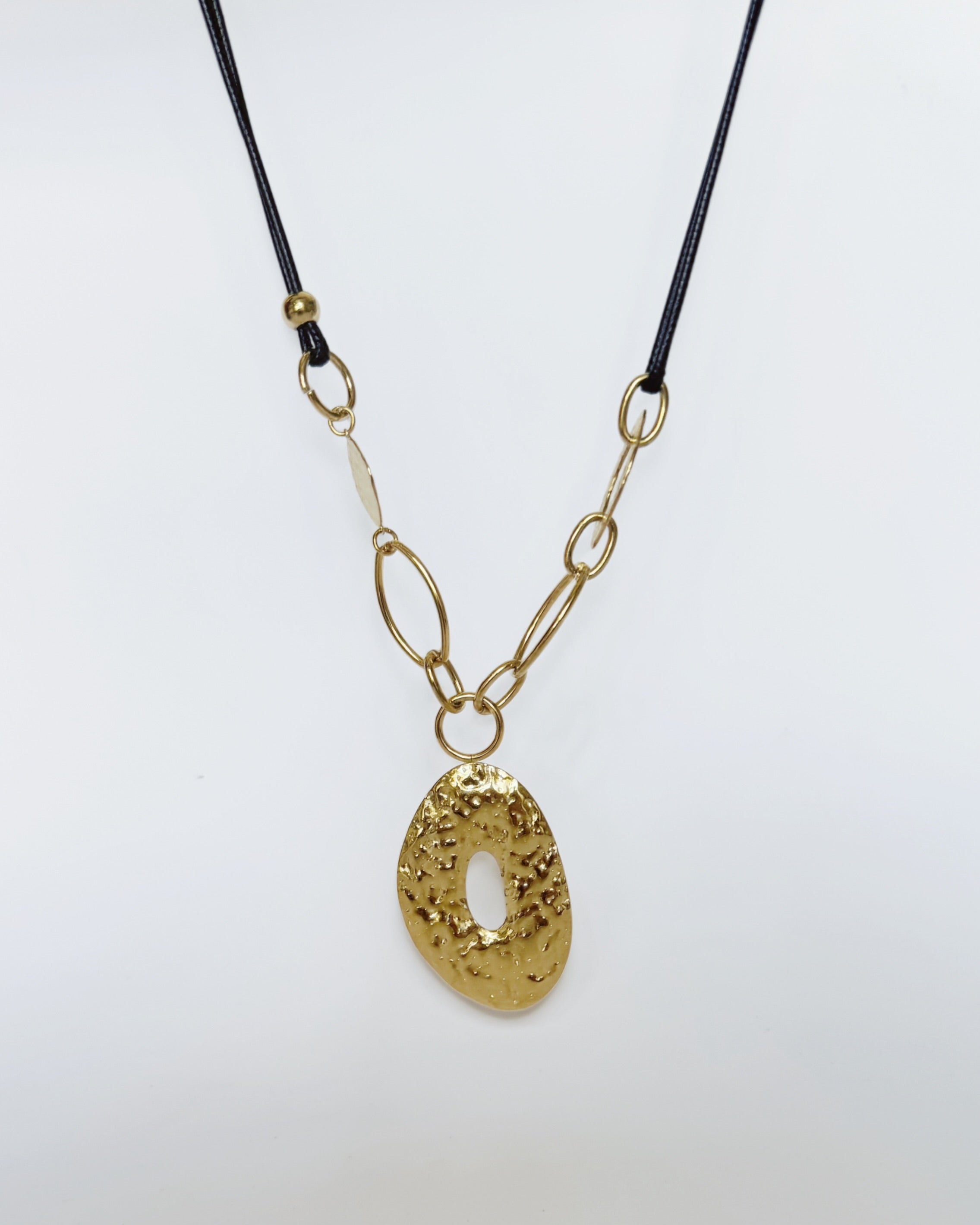 Collar círculo orgánico