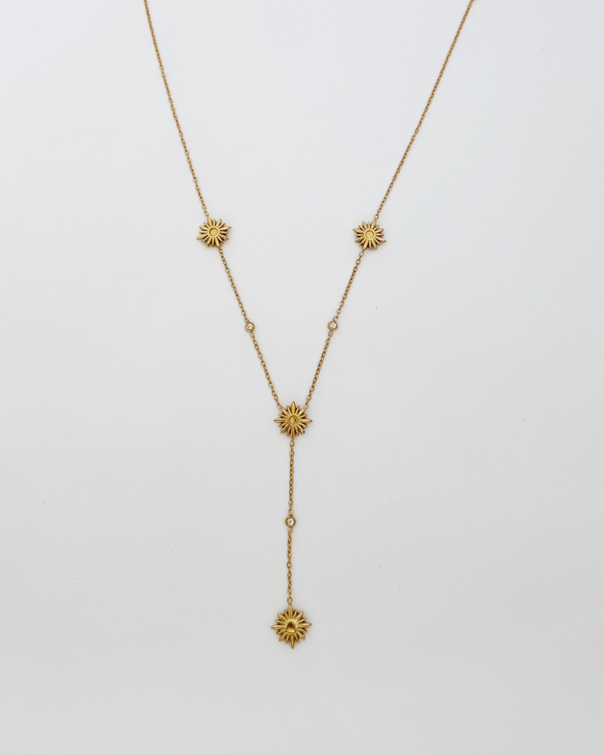 Collar corbatero
